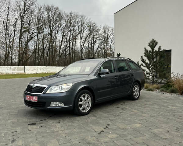 Сірий Шкода Октавія, об'ємом двигуна 1.8 л та пробігом 232 тис. км за 7200 $, фото 1 на Automoto.ua