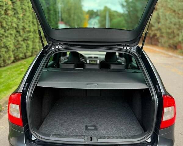 Серый Шкода Октавия, объемом двигателя 0 л и пробегом 177 тыс. км за 11850 $, фото 55 на Automoto.ua