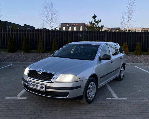 Сірий Шкода Октавія, об'ємом двигуна 1.6 л та пробігом 274 тис. км за 6800 $, фото 3 на Automoto.ua