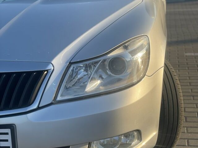 Сірий Шкода Октавія, об'ємом двигуна 1.6 л та пробігом 295 тис. км за 7800 $, фото 5 на Automoto.ua