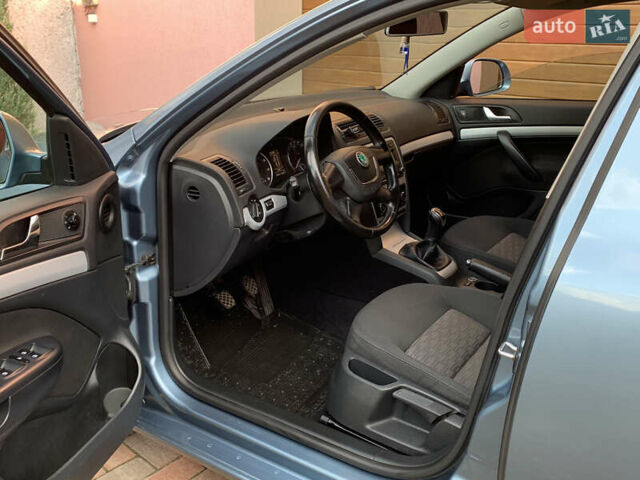 Сірий Шкода Октавія, об'ємом двигуна 1.39 л та пробігом 159 тис. км за 7999 $, фото 13 на Automoto.ua