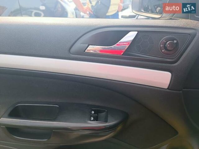Серый Шкода Октавия, объемом двигателя 1.8 л и пробегом 276 тыс. км за 7100 $, фото 13 на Automoto.ua