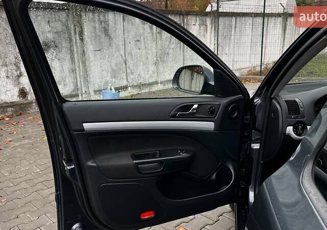 Сірий Шкода Октавія, об'ємом двигуна 1.8 л та пробігом 227 тис. км за 7800 $, фото 16 на Automoto.ua