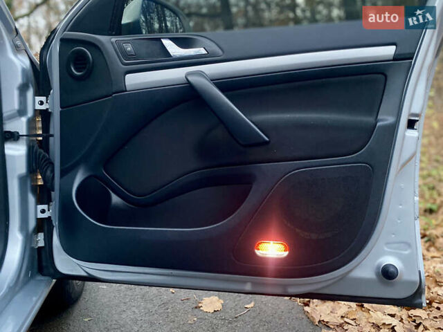 Серый Шкода Октавия, объемом двигателя 1.6 л и пробегом 230 тыс. км за 8300 $, фото 43 на Automoto.ua