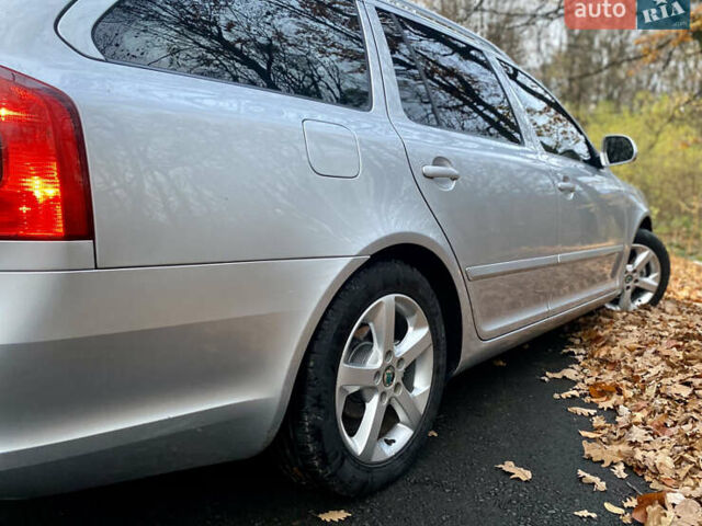 Серый Шкода Октавия, объемом двигателя 1.6 л и пробегом 230 тыс. км за 8300 $, фото 7 на Automoto.ua