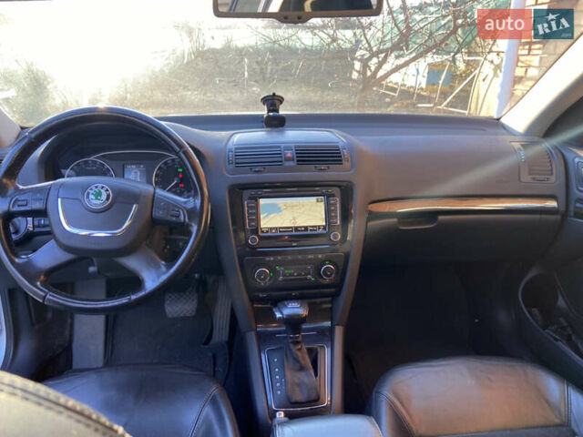 Серый Шкода Октавия, объемом двигателя 2 л и пробегом 340 тыс. км за 8900 $, фото 19 на Automoto.ua