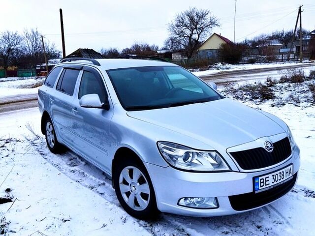 Серый Шкода Октавия, объемом двигателя 1.6 л и пробегом 230 тыс. км за 8000 $, фото 2 на Automoto.ua