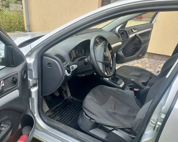 Шкода Октавия 2011 в Львове на Automoto.ua Серый Шкода Октавия, объемом двигателя 1.8 л и пробегом 140 тыс. км за 8500 $, фото 7 на Automoto.ua
