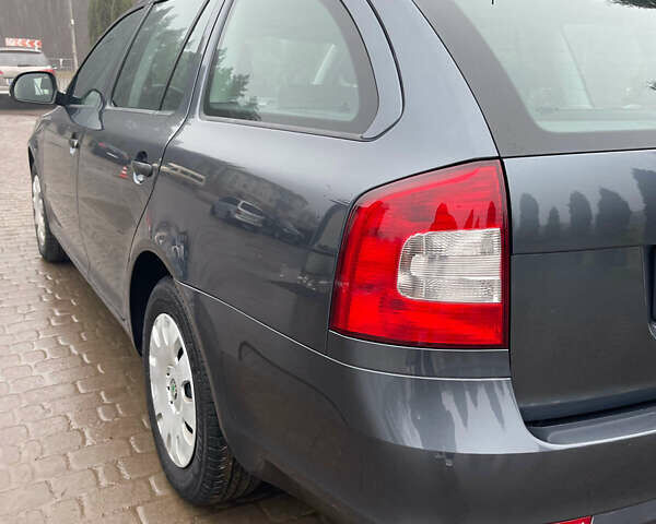 Сірий Шкода Октавія, об'ємом двигуна 1.4 л та пробігом 175 тис. км за 7000 $, фото 12 на Automoto.ua