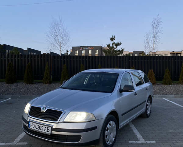 Сірий Шкода Октавія, об'ємом двигуна 1.6 л та пробігом 274 тис. км за 6800 $, фото 2 на Automoto.ua