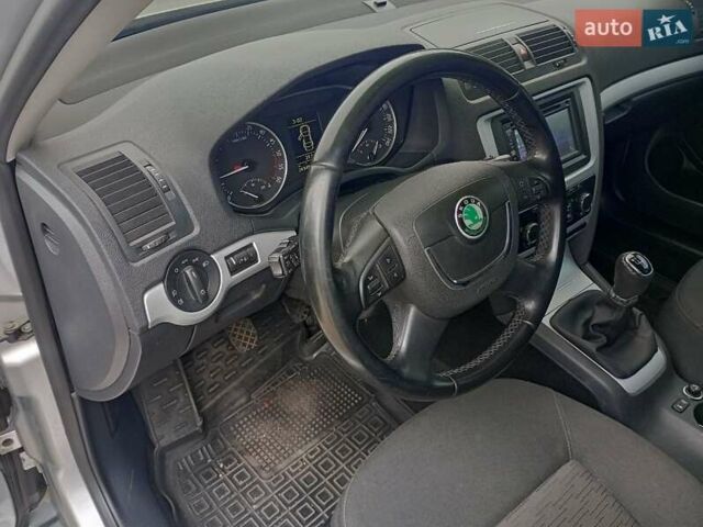 Серый Шкода Октавия, объемом двигателя 1.6 л и пробегом 269 тыс. км за 8600 $, фото 15 на Automoto.ua