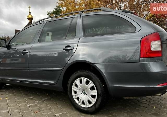 Сірий Шкода Октавія, об'ємом двигуна 1.8 л та пробігом 227 тис. км за 7800 $, фото 3 на Automoto.ua
