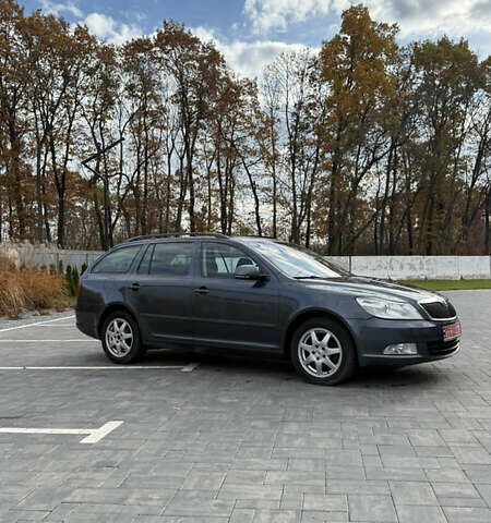 Сірий Шкода Октавія, об'ємом двигуна 1.8 л та пробігом 232 тис. км за 7300 $, фото 4 на Automoto.ua