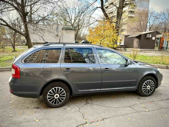 Сірий Шкода Октавія, об'ємом двигуна 1.6 л та пробігом 228 тис. км за 7900 $, фото 17 на Automoto.ua