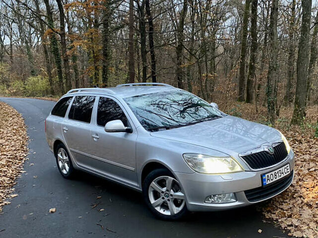Серый Шкода Октавия, объемом двигателя 1.6 л и пробегом 230 тыс. км за 8300 $, фото 1 на Automoto.ua
