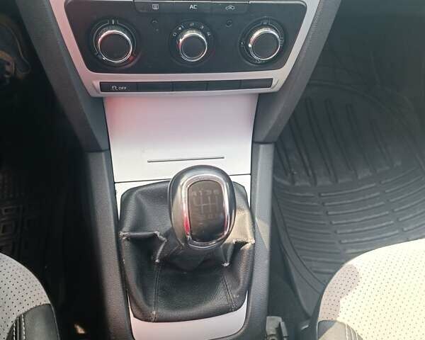 Серый Шкода Октавия, объемом двигателя 1.8 л и пробегом 276 тыс. км за 7100 $, фото 11 на Automoto.ua