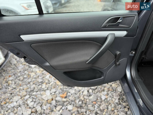 Серый Шкода Октавия, объемом двигателя 1.6 л и пробегом 196 тыс. км за 9850 $, фото 22 на Automoto.ua