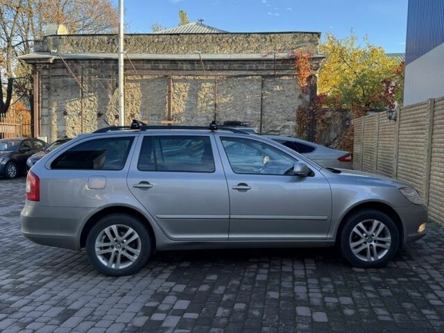 Шкода Октавія 2011 у Миколаєві на Automoto.ua Сірий Шкода Октавія, об'ємом двигуна 1.6 л та пробігом 160 тис. км за 8800 $, фото 8 на Automoto.ua