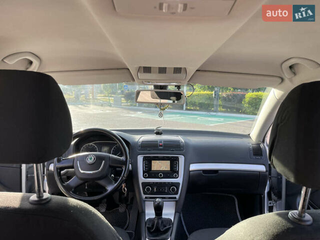 Серый Шкода Октавия, объемом двигателя 1.6 л и пробегом 295 тыс. км за 6800 $, фото 25 на Automoto.ua