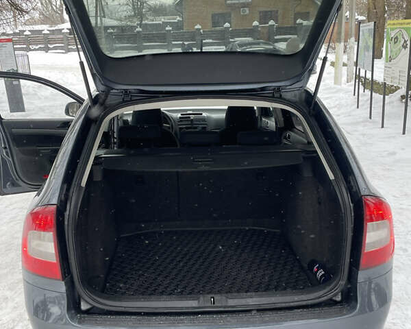 Сірий Шкода Октавія, об'ємом двигуна 1.6 л та пробігом 275 тис. км за 7100 $, фото 31 на Automoto.ua
