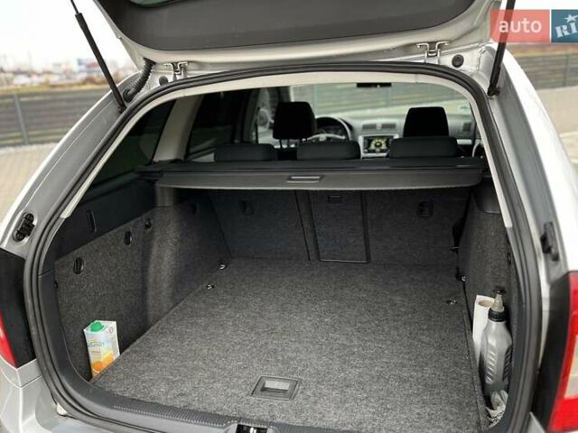 Серый Шкода Октавия, объемом двигателя 1.99 л и пробегом 234 тыс. км за 9800 $, фото 56 на Automoto.ua