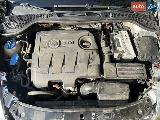 Серый Шкода Октавия, объемом двигателя 1.6 л и пробегом 374 тыс. км за 6600 $, фото 16 на Automoto.ua