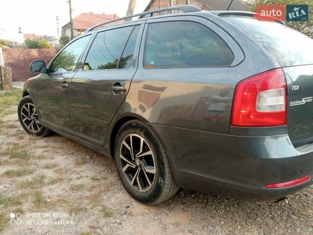 Серый Шкода Октавия, объемом двигателя 1.6 л и пробегом 297 тыс. км за 8000 $, фото 3 на Automoto.ua