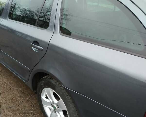 Серый Шкода Октавия, объемом двигателя 1.2 л и пробегом 239 тыс. км за 6000 $, фото 26 на Automoto.ua