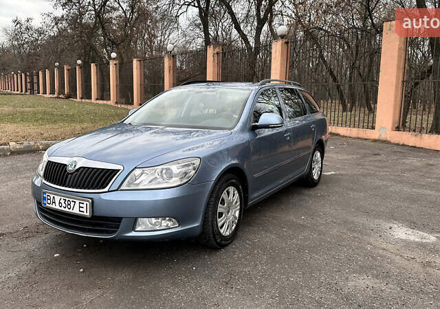 Серый Шкода Октавия, объемом двигателя 1.6 л и пробегом 213 тыс. км за 8490 $, фото 40 на Automoto.ua