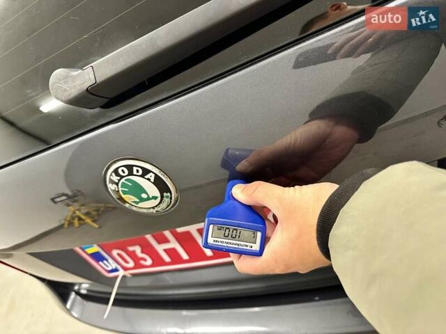 Серый Шкода Октавия, объемом двигателя 2 л и пробегом 217 тыс. км за 10750 $, фото 111 на Automoto.ua