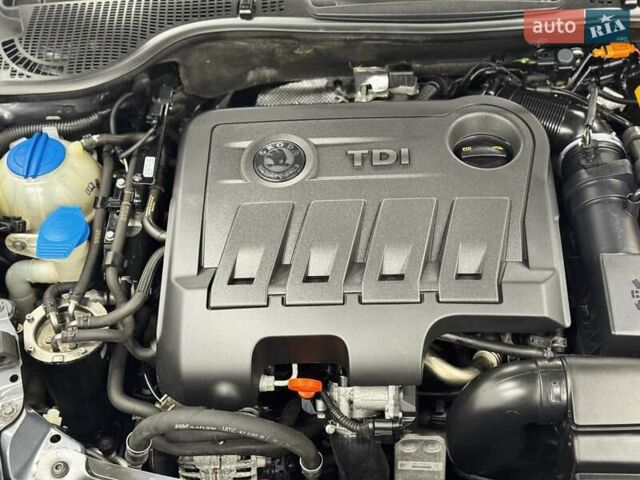 Серый Шкода Октавия, объемом двигателя 2 л и пробегом 217 тыс. км за 10750 $, фото 47 на Automoto.ua