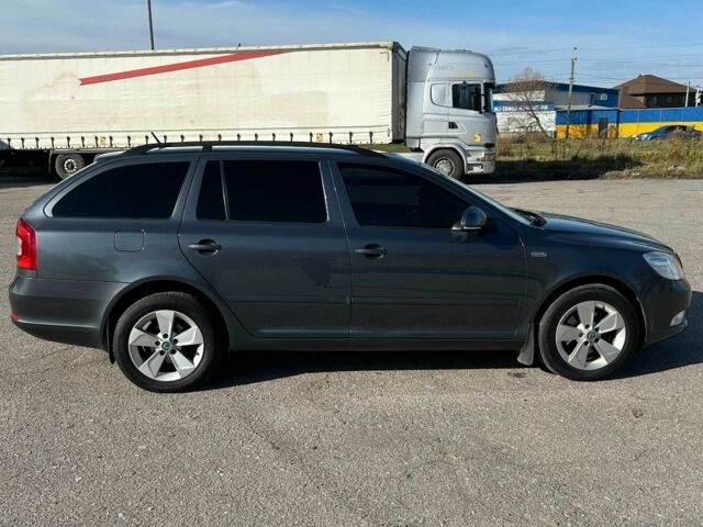 Шкода Октавія 2011 у Житомирі на Automoto.ua Сірий Шкода Октавія, об'ємом двигуна 1.8 л та пробігом 167 тис. км за 7800 $, фото 5 на Automoto.ua