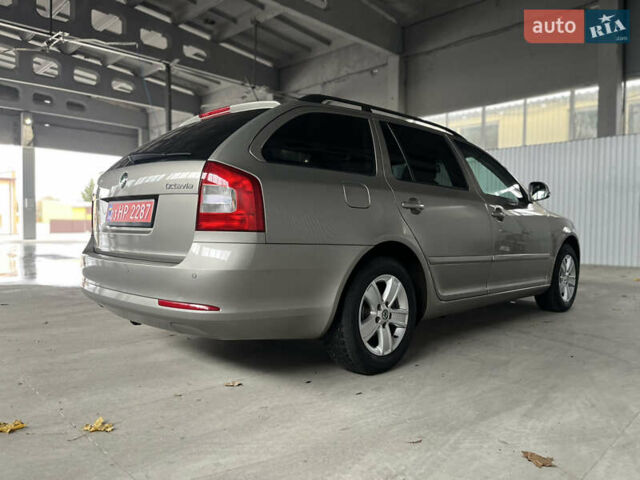 Сірий Шкода Октавія, об'ємом двигуна 1.6 л та пробігом 208 тис. км за 9150 $, фото 13 на Automoto.ua