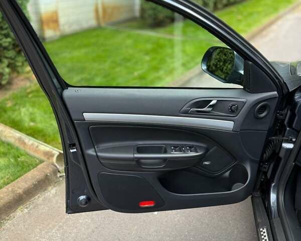 Серый Шкода Октавия, объемом двигателя 0 л и пробегом 177 тыс. км за 11850 $, фото 43 на Automoto.ua