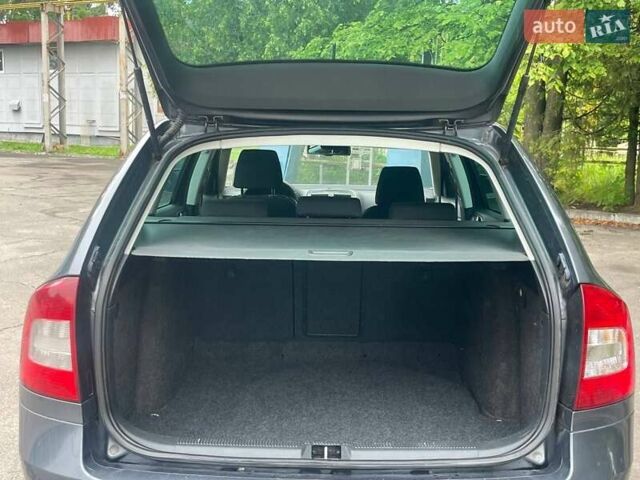 Шкода Октавия 2011 в Львове на Automoto.ua Серый Шкода Октавия, объемом двигателя 1.2 л и пробегом 229 тыс. км за 6700 $, фото 10 на Automoto.ua