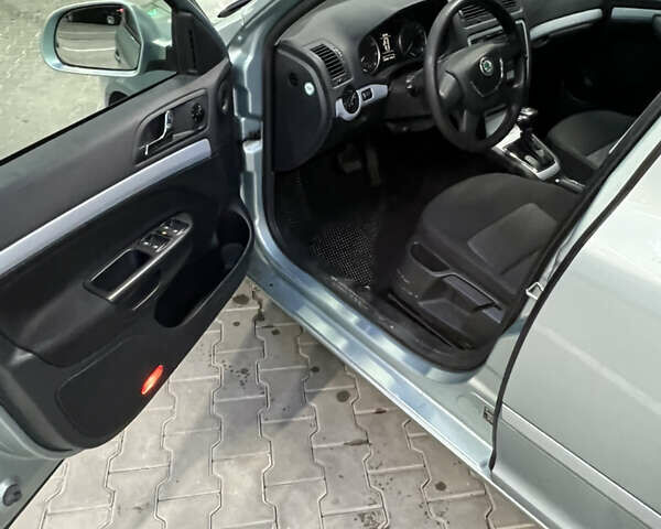 Серый Шкода Октавия, объемом двигателя 1.2 л и пробегом 122 тыс. км за 7200 $, фото 16 на Automoto.ua