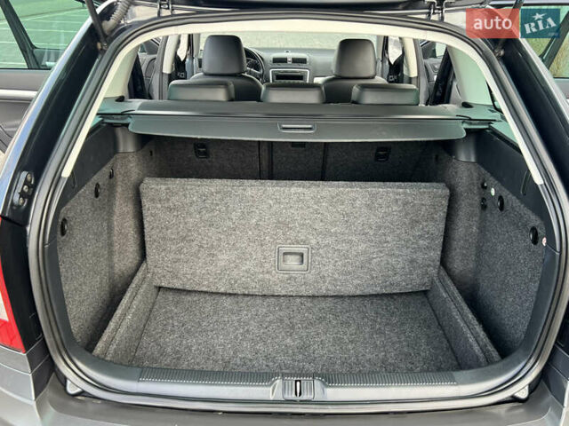 Серый Шкода Октавия, объемом двигателя 2 л и пробегом 211 тыс. км за 13200 $, фото 114 на Automoto.ua