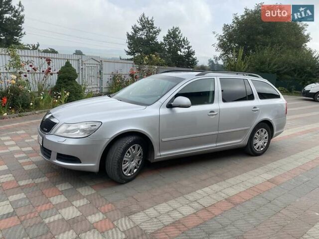 Серый Шкода Октавия, объемом двигателя 1.6 л и пробегом 230 тыс. км за 7350 $, фото 1 на Automoto.ua