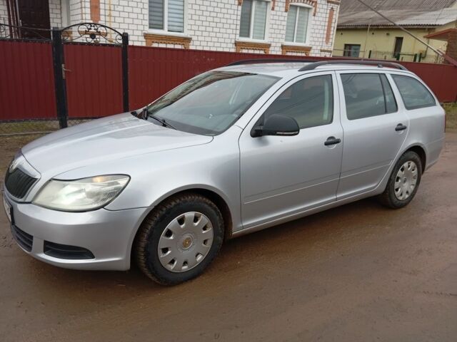 Серый Шкода Октавия, объемом двигателя 1.6 л и пробегом 300 тыс. км за 6300 $, фото 2 на Automoto.ua