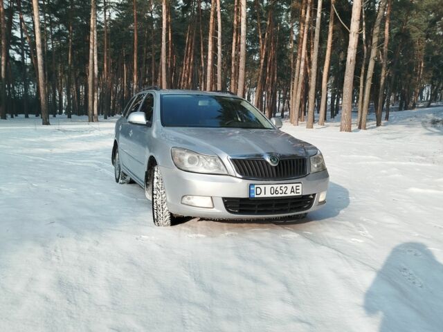 Серый Шкода Октавия, объемом двигателя 0 л и пробегом 236 тыс. км за 6100 $, фото 2 на Automoto.ua