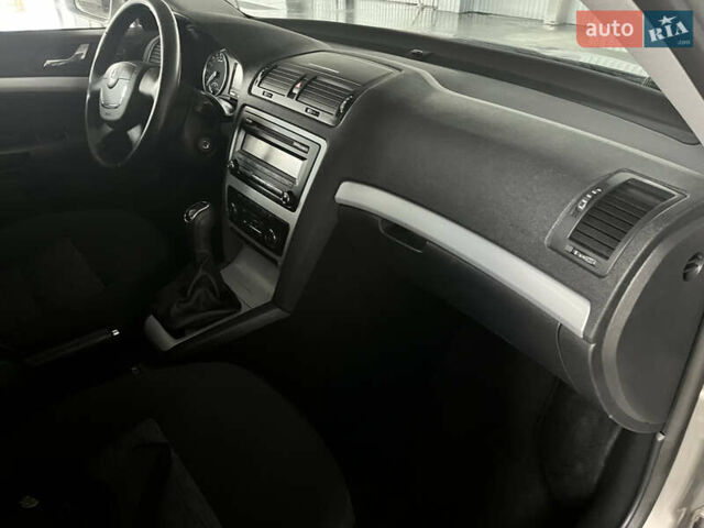 Сірий Шкода Октавія, об'ємом двигуна 1.6 л та пробігом 208 тис. км за 9150 $, фото 52 на Automoto.ua