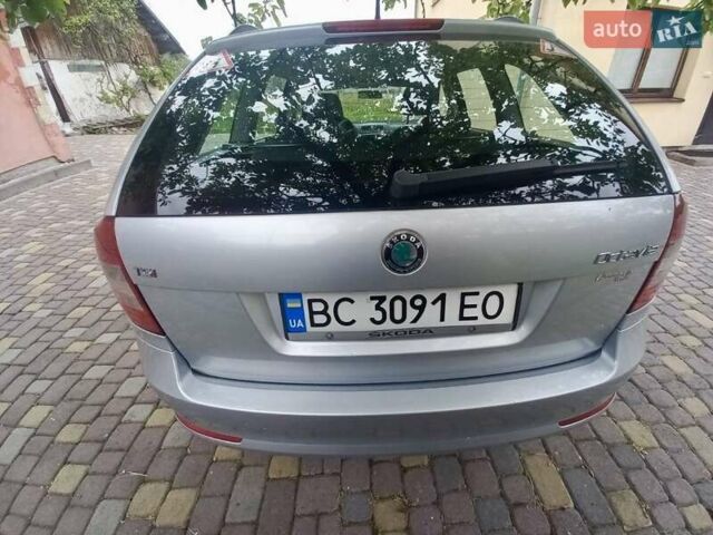 Шкода Октавия 2011 в Львове на Automoto.ua Серый Шкода Октавия, объемом двигателя 1.8 л и пробегом 140 тыс. км за 8500 $, фото 1 на Automoto.ua