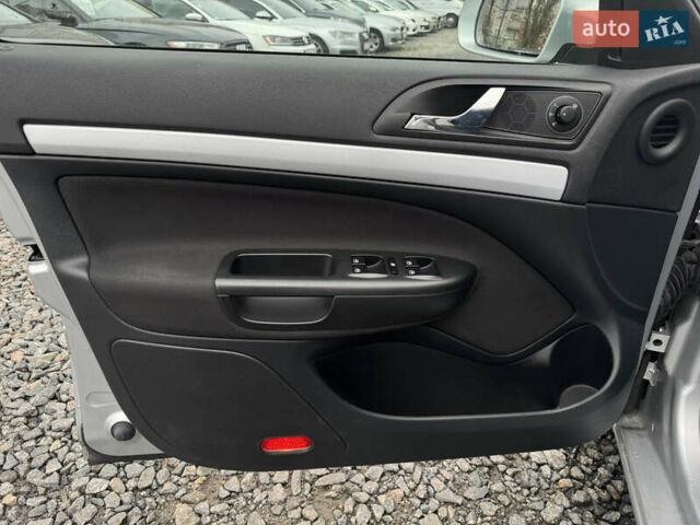 Серый Шкода Октавия, объемом двигателя 1.6 л и пробегом 236 тыс. км за 9900 $, фото 21 на Automoto.ua