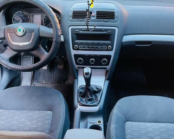 Сірий Шкода Октавія, об'ємом двигуна 1.8 л та пробігом 218 тис. км за 8500 $, фото 12 на Automoto.ua