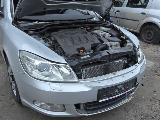 Серый Шкода Октавия, объемом двигателя 1.6 л и пробегом 261 тыс. км за 3500 $, фото 7 на Automoto.ua