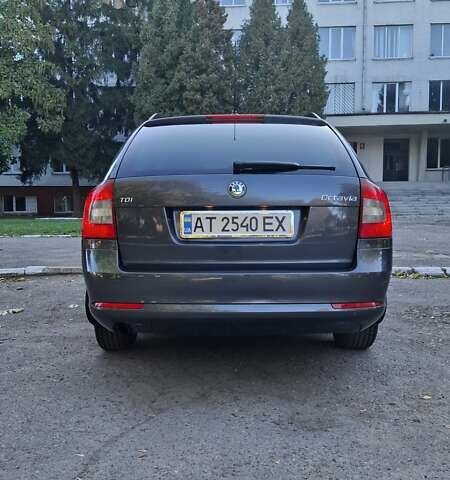 Сірий Шкода Октавія, об'ємом двигуна 1.6 л та пробігом 254 тис. км за 6900 $, фото 4 на Automoto.ua