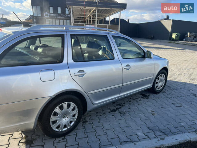 Серый Шкода Октавия, объемом двигателя 1.97 л и пробегом 289 тыс. км за 10000 $, фото 3 на Automoto.ua