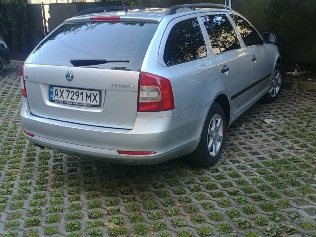 Серый Шкода Октавия, объемом двигателя 1.4 л и пробегом 185 тыс. км за 7450 $, фото 2 на Automoto.ua