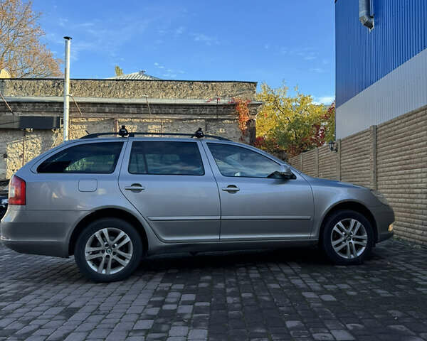 Серый Шкода Октавия, объемом двигателя 1.6 л и пробегом 161 тыс. км за 8800 $, фото 3 на Automoto.ua