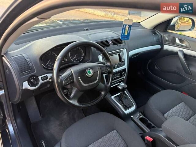 Серый Шкода Октавия, объемом двигателя 1.6 л и пробегом 194 тыс. км за 10500 $, фото 7 на Automoto.ua